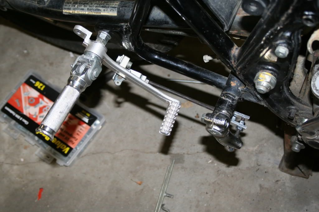 CB550 rearset